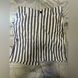 one size brandy melville skirt